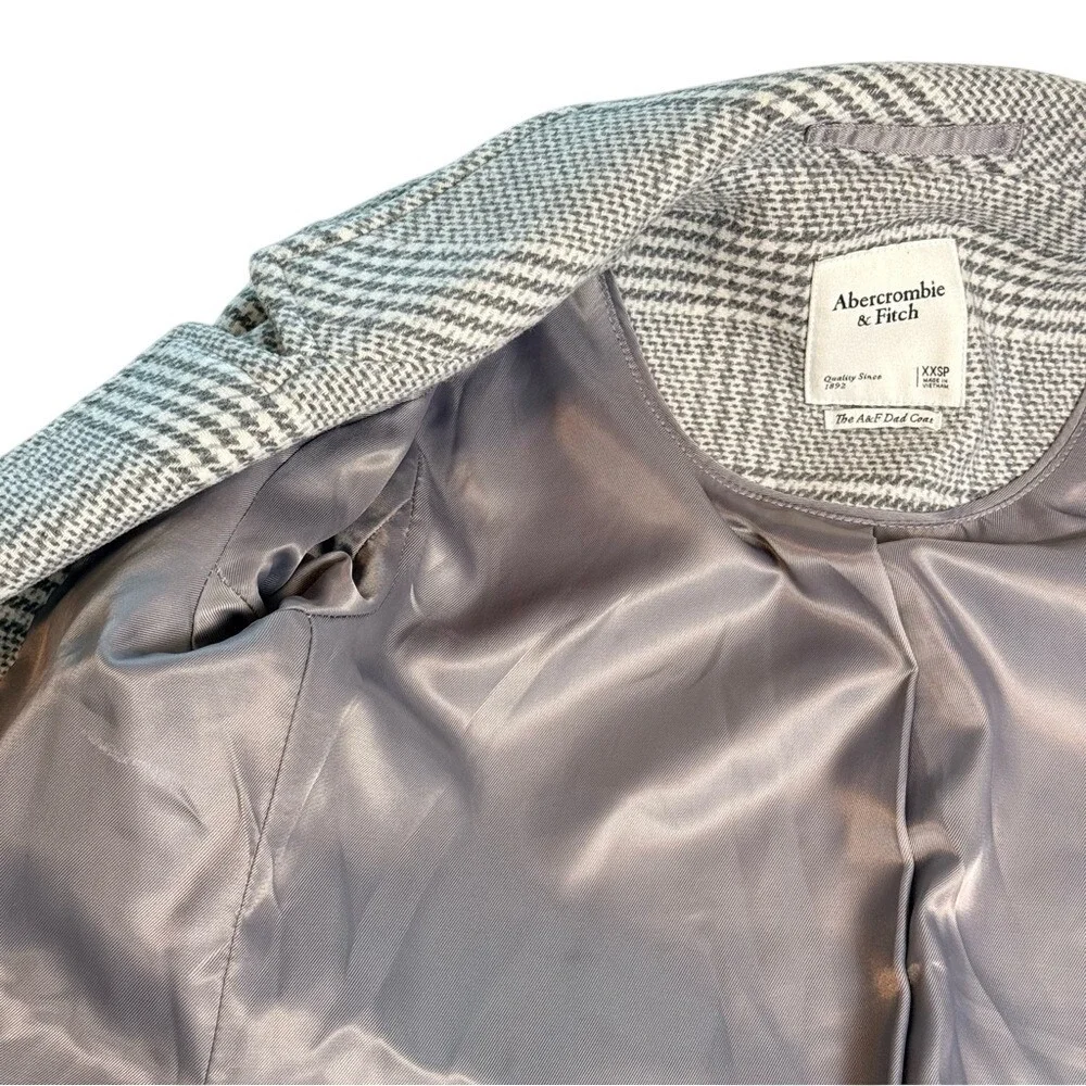 The A&F Dad Coat Plaid Wool Blend Overcoat Women's Size XXSP‎ Gray Classic